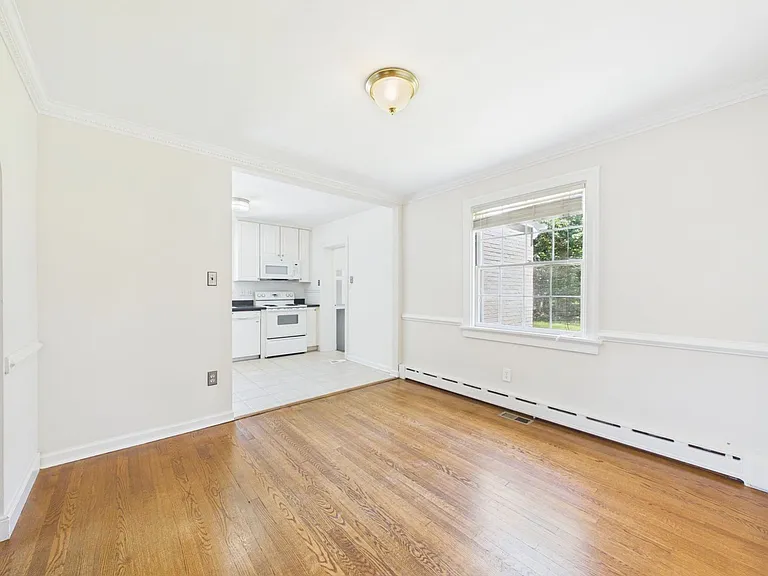9609 University Blvd — Photo 4