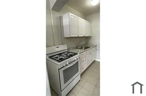 7 S Mayfield Ave #203 Photo 1