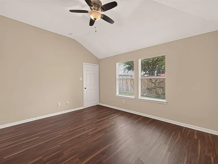 25223 Clover Ranch Dr — Photo 30