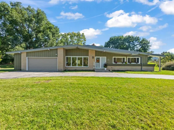 N69W29439 River Front DRIVE, Hartland, WI 53029