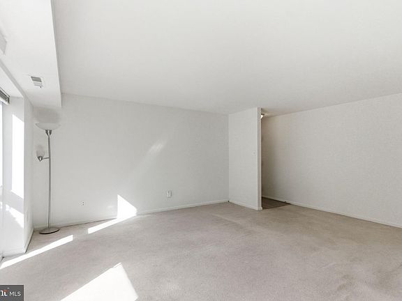4th image of 6151 Edsall Rd APT G