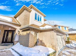 104 Seaton Place Dr, Hamilton, ON L8E 4A6