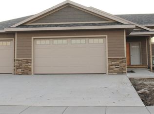 2238 S Lawson St, Aberdeen, SD 57401