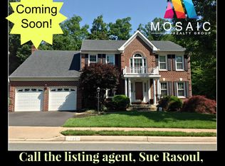 20450 Quarterpath Trace Cir, Sterling, VA 20165