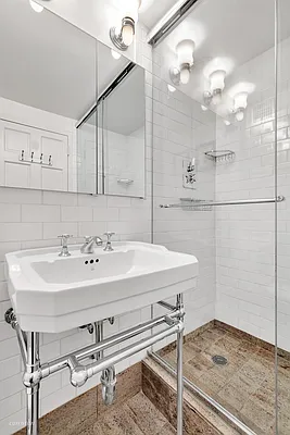 Sold by Corcoran | media 27