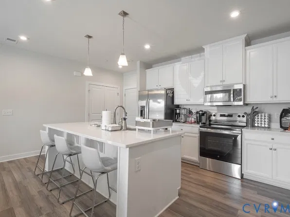 4000 Maze Runner Dr #101, Chesterfield, VA 23112