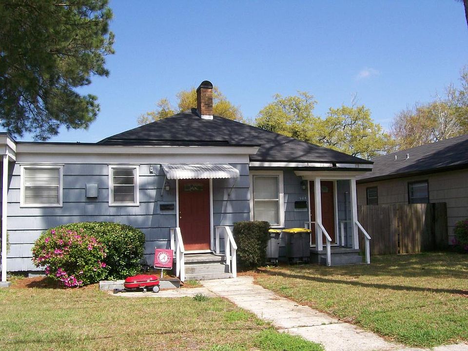 1st image of 903 Cedar St