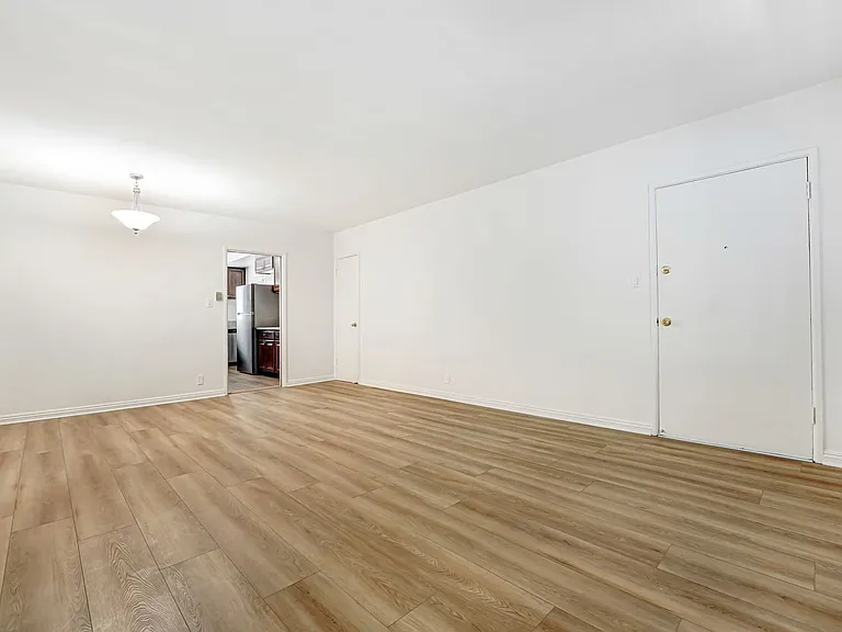 1234 10th St in Santa Monica - steps to Wilshire Blvd! — Photo 8