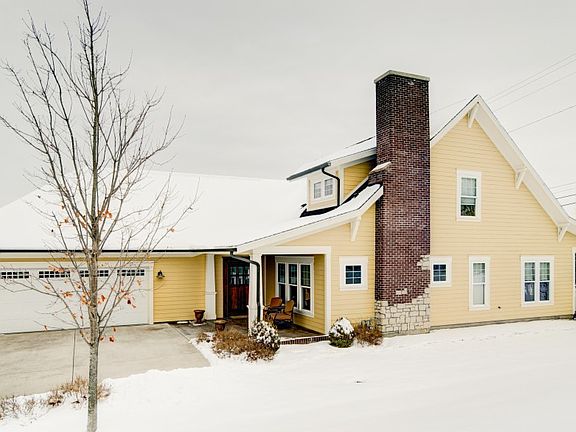 4th image of 162 Pointe Oakwood Way