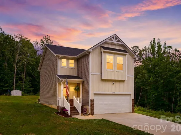 174 E Panther Creek Rd, Troutman, NC 28166