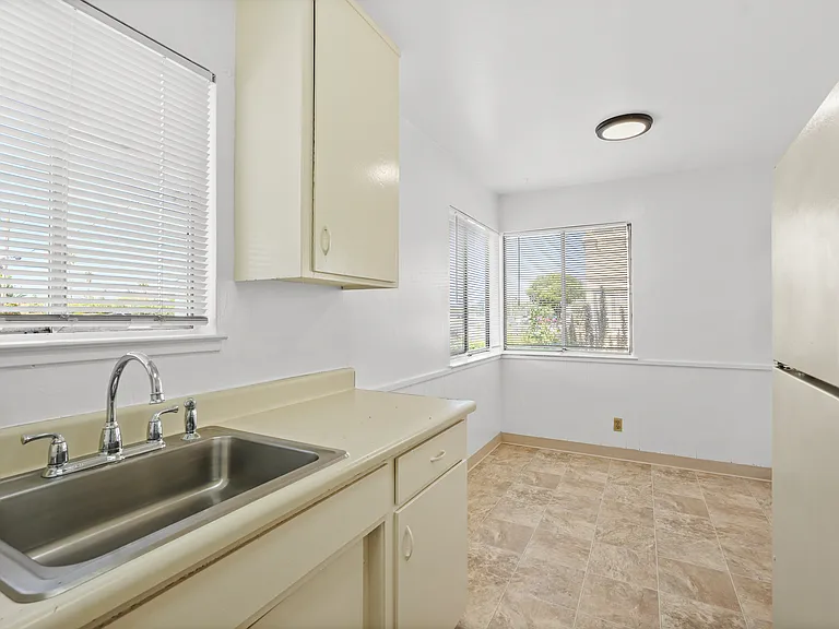 2329 Monroe St #2 — Photo 6