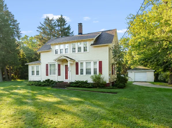 398 W Napier Ave, Benton Harbor, MI 49022