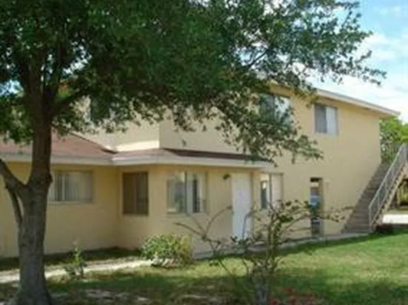 111 E Tiffany Drive #2, Mangonia Park, FL 33407