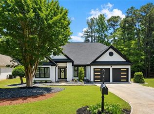 330 Shady River Trce, Roswell, GA 30076