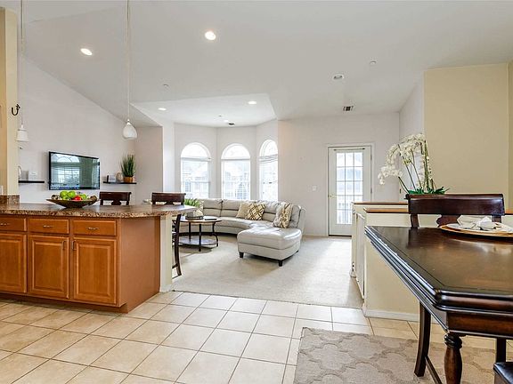 5th image of 4 Jacqueline Way