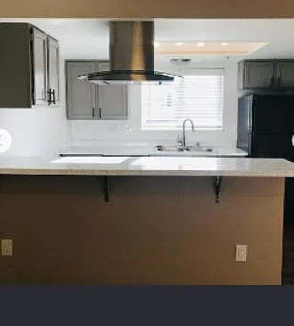 Sunset Highlands Apartments — Photo 22