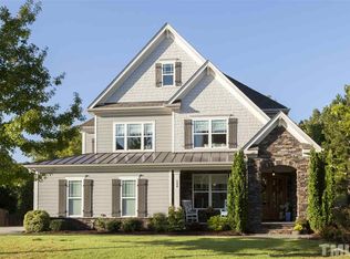 508 Wanderview Ln, Holly Springs, NC 27540