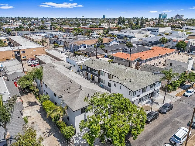 1 bed, $1,695 — Photo 2