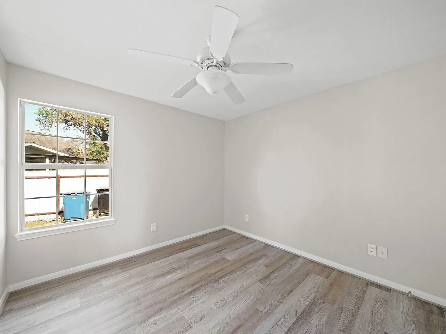 3 bed, 1284 sqft, $2,000 — Photo 3