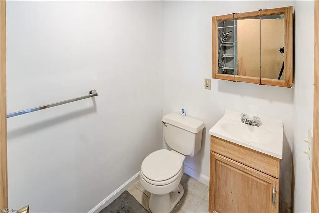 3 bed, 1371 sqft, $2,150 — Photo 4