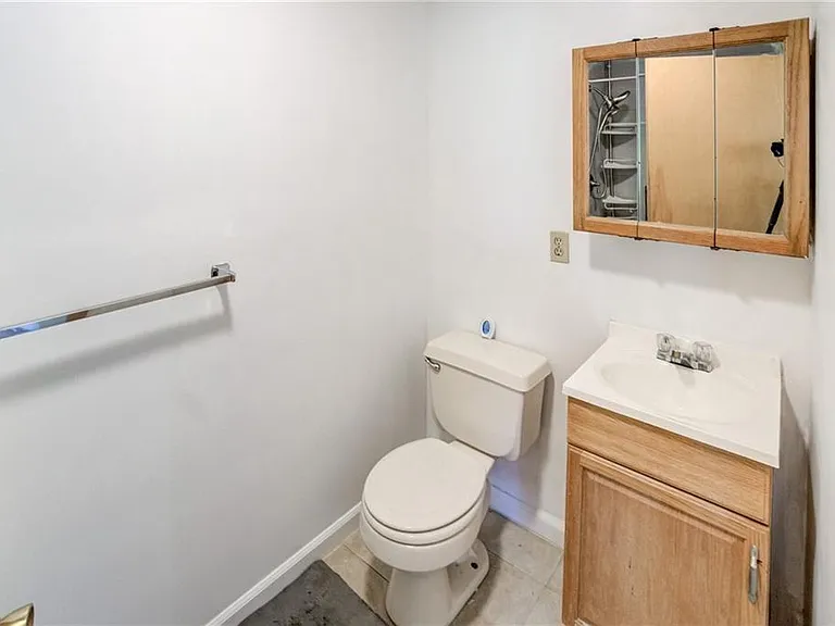 1420 Cedarwood Dr — Photo 4