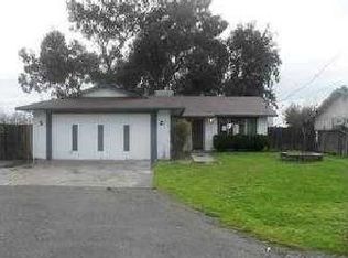 1092 Lawndale Ave, Merced, CA