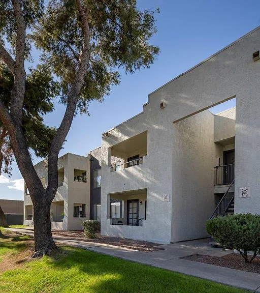SunPointe Apartments — Photo 7