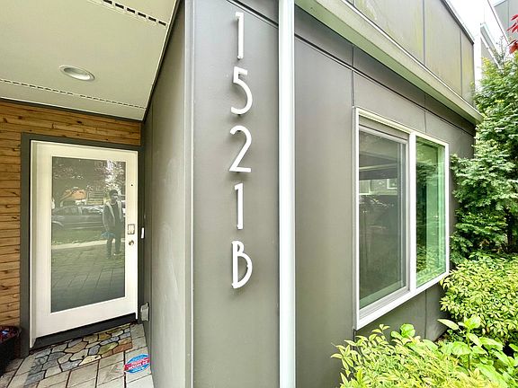 3rd image of 1521 NW 64th St #B