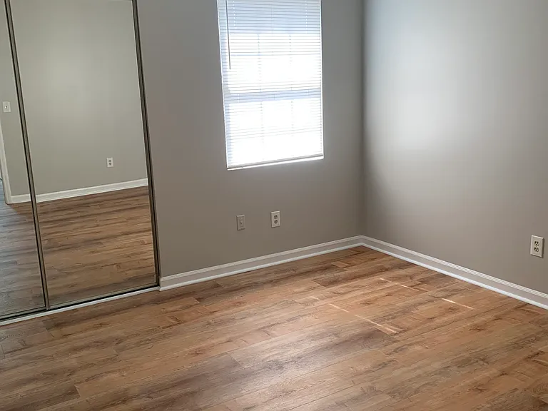 1250 Llewellyn Rd — Photo 9
