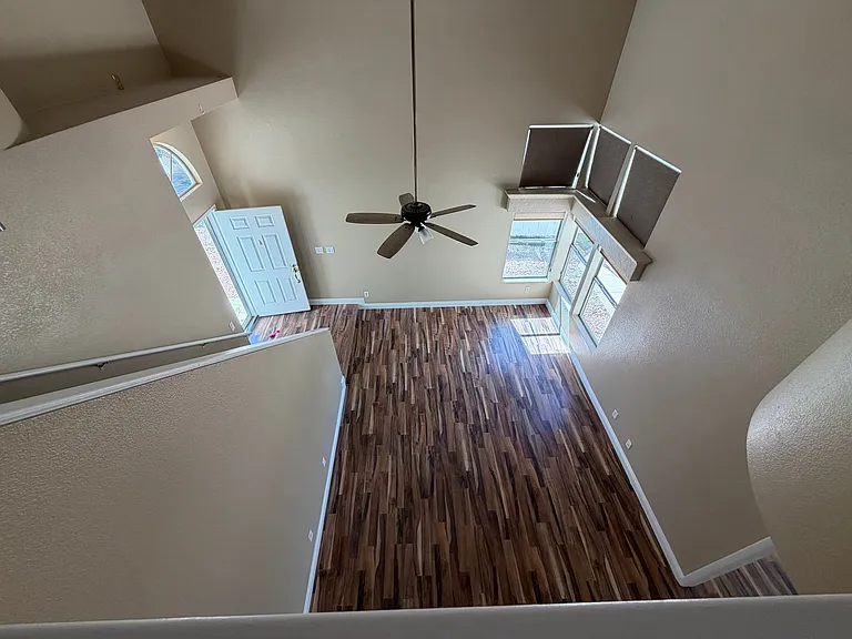 1685 Autumn Rust Dr — Photo 4