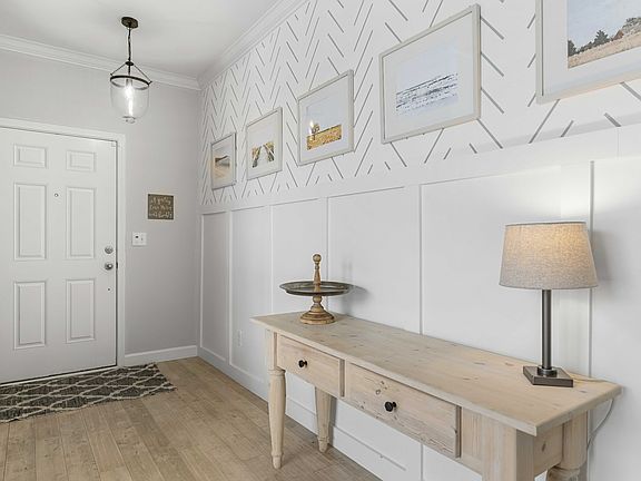 4th image of 752 Bench Ln