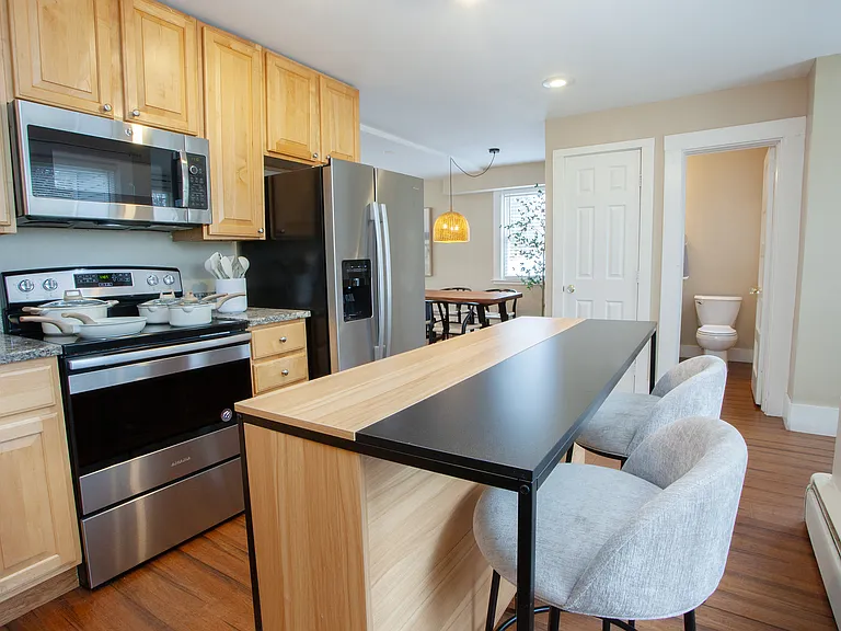 19 Fairview St — Photo 32