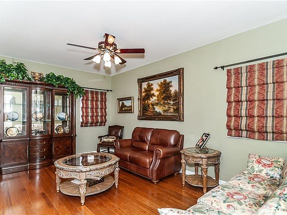 5th image of 20160 Estero Gardens Cir Unit 201