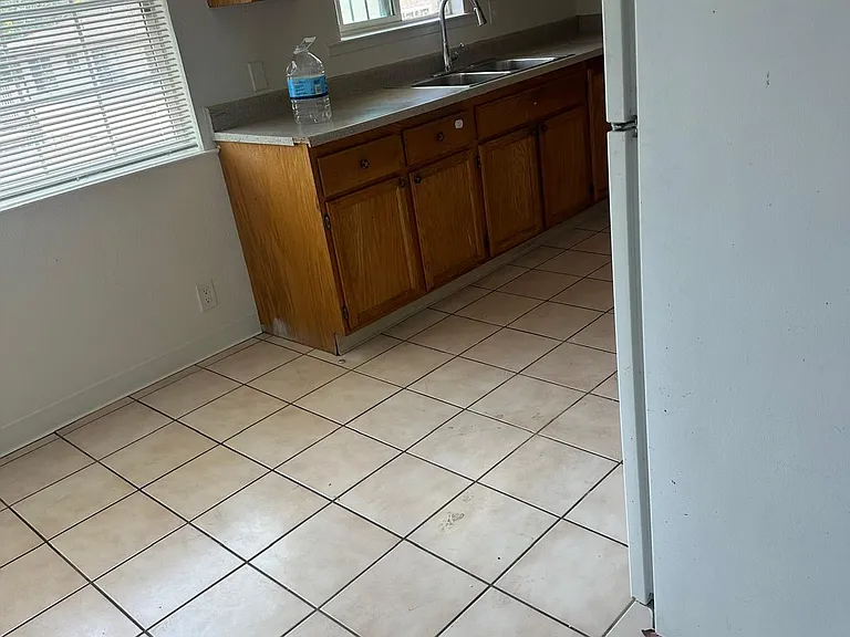 25538 Delmar Ave #10 — Photo 18