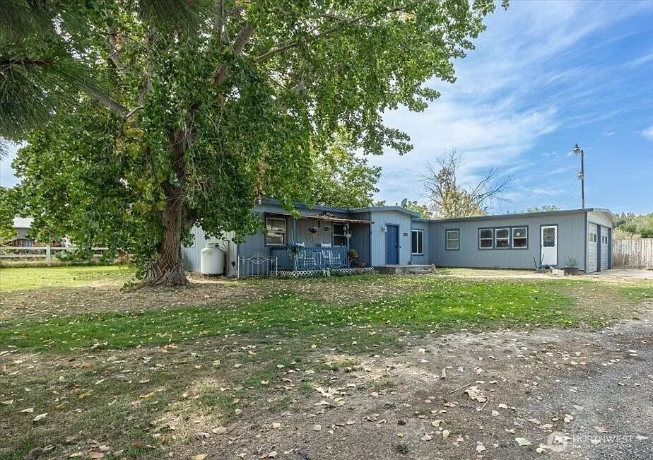 2816 S Cedar Street photo 1