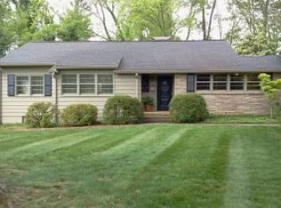 1203 Ridgeway Rd, Johnson City, TN 37601