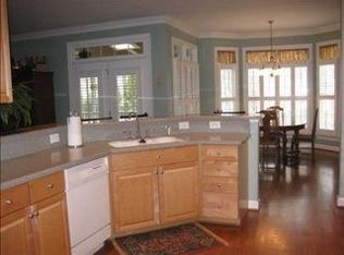 104 Highgrove Dr, Chapel Hill, NC 27516