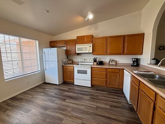 2nd image of 3230 Fan Palm Dr