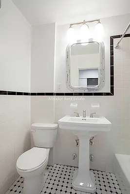 Rented by Mirador Real Estate | media 15