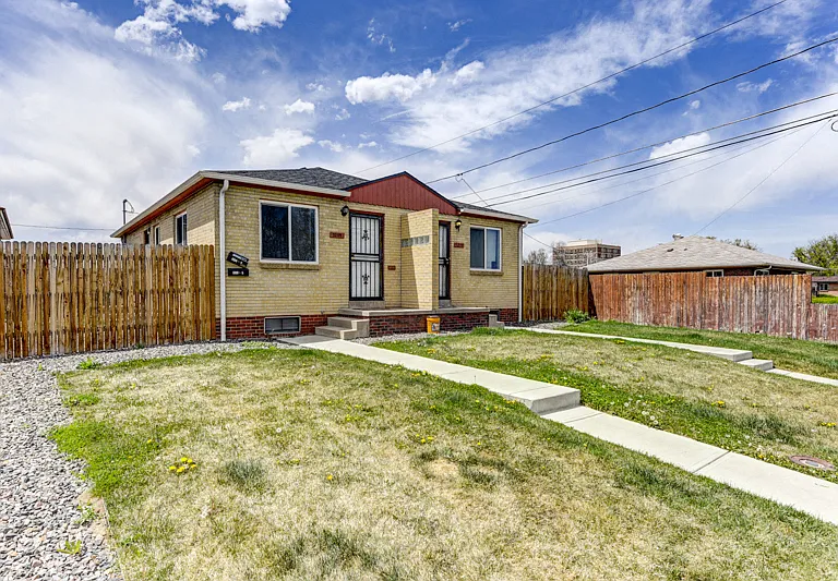 3205 Glencoe St — Photo 24