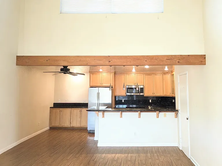 3591 Ruffin Rd — Photo 2