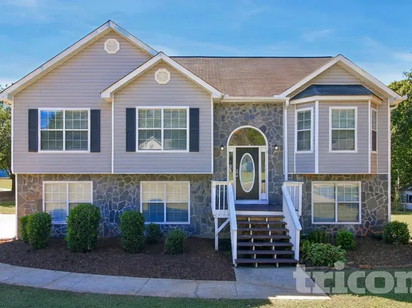605 Bourbon St, McDonough, GA 30253