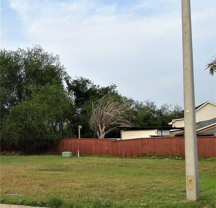 1st image of 2307 S 42nd Ln