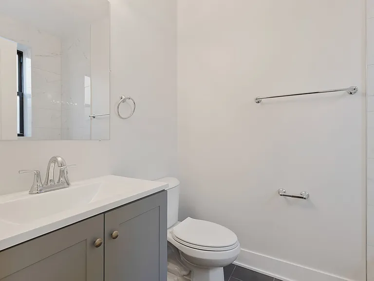 6446 N Bosworth Ave #1 — Photo 13