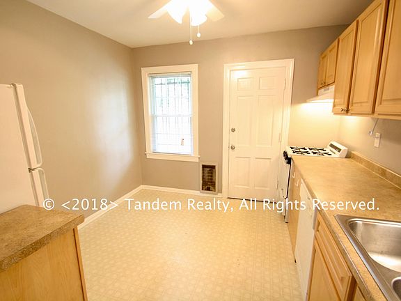 5th image of 1600 16th Ave S APT 4