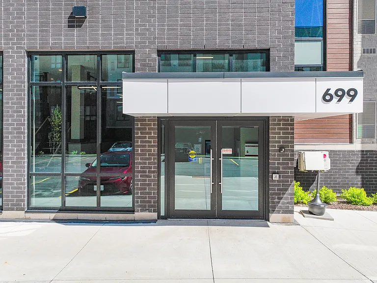 699 Niagara St — Photo 49