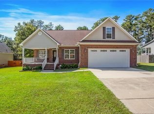 215 Lockhaven Pl, Raeford, NC 28376
