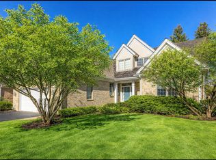 1819 Dunhill Cir, Glenview, IL 60025