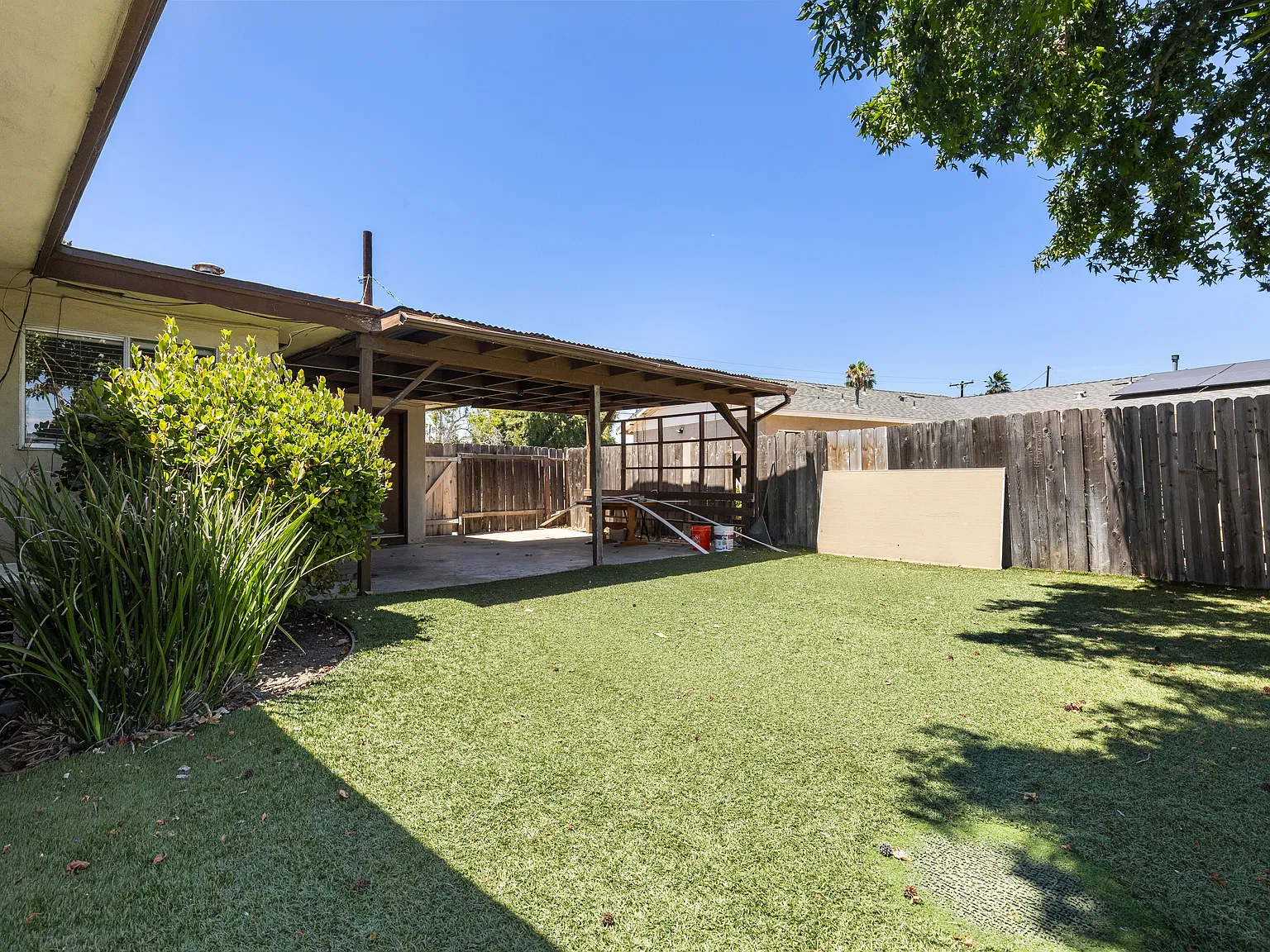 5 bed, 1883 sqft, $6,500 — Photo 2