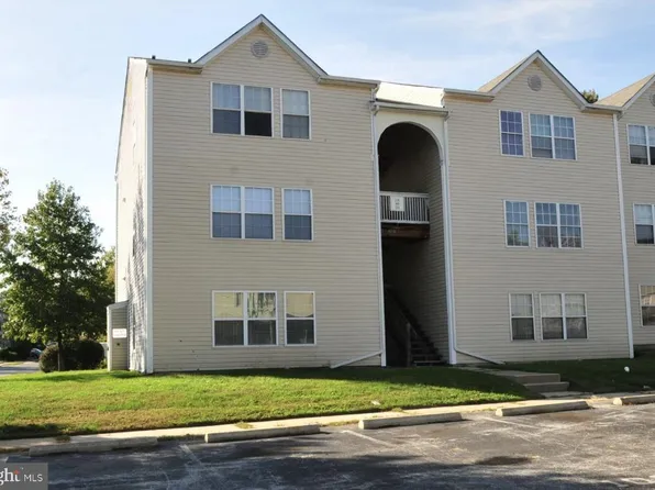 221B Highland Blvd, New Castle, DE 19720